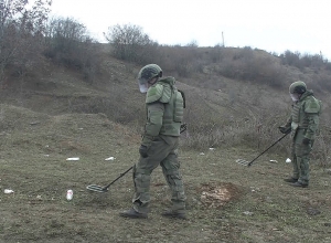 Ռուսական սակրավորների կողմից Ստեփանակերտի հյուսիսային ծայրամասերի ականազերծում