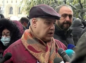 Азербайджан готовится к войне, в которой будут участвовать наши дети и внуки: Д. Арутюнян