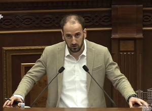 «Таким хулиганам как вы нет места на политической повестке, советую держаться подальше»: Габриелян