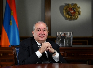 Эту страницу нужно закрыть: Новогоднее обращение Армена Саркисяна