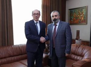 Ара Айвазян встретился с новоназначенным министром иностранных дел Арцаха