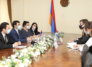 Министр Аршакян представил послу Нидерландов достижения армянской технологической сферы за последние годы