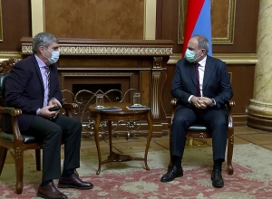 Վարչապետը հանդիպել է «Հանրապետություն» կուսակցության նախագահ Արամ Սարգսյանի հետ
