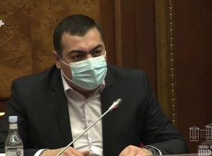 «Возникла проблема, что представлен закон для предоставления оружия оперативным служащим КГД?»