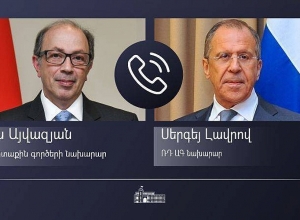 Айвазян и Лавров обсудили вопросы, связанные с возвращением военнопленных