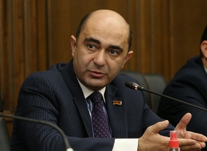 Молчание ничего не изменило – нужно кричать: Марукян