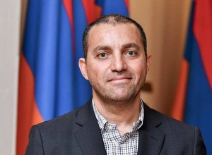 Ծնվել է նախարարի հինգերորդ  երեխան