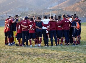 Չարենցավանի «Վանը» խզել է 12 ֆուտբոլիստների պայմանագրերը