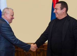 Я попросил посла Копыркина передать мою признательность президенту России Владимиру Путину: Гагик Царукян
