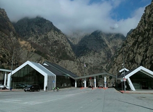 Դեռ որքան  բեռնատարները կմնան կանգնած Վերին Լարսի անցակետում․ ՏԿԵՆ պարզաբանումը