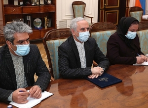 Авинян на встрече с послом Ирана уделил особое внимание вопросу обмена пленными как приоритетной проблемы