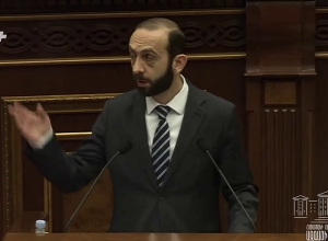 По какой логике вы составляете повестку? Тарон Симонян – Арарату Мирзояну