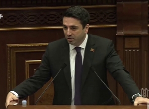 Господин Симонян, ряда Вашему возрождению: Ани Самсонян – Алену Симоняну