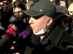 ՀՀ տարածքային ամբողջականության պատասխանատուն Արմեն Սարգսյանն է, ով լռում է․ Հրանտ Բագրատյան