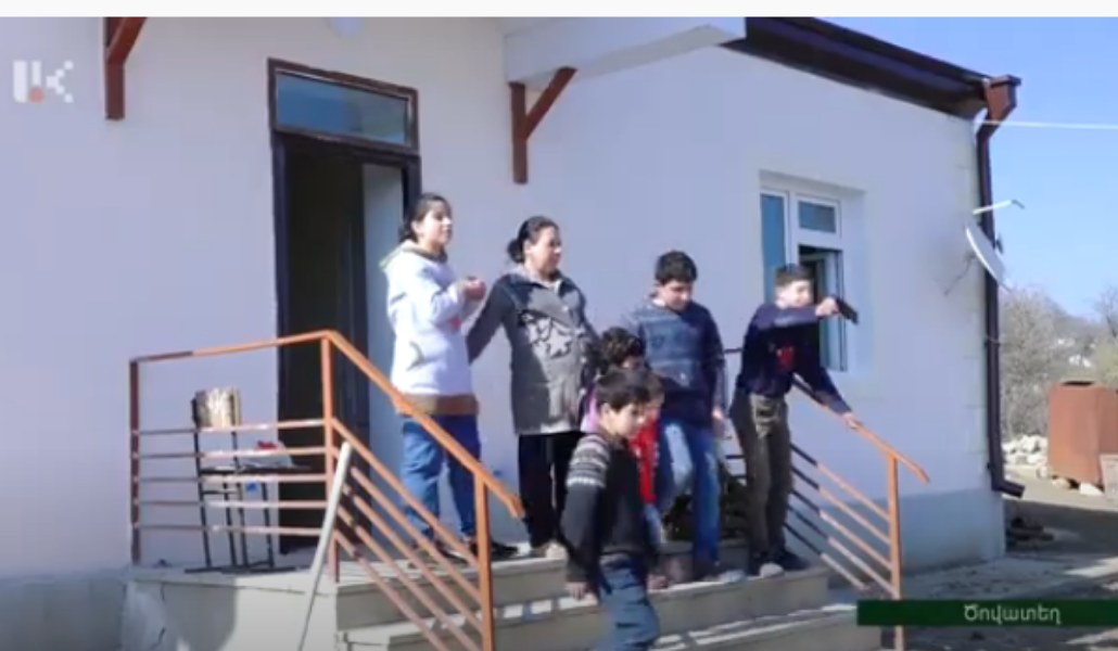 աաա