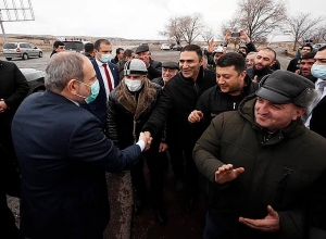 В Уджане граждане остановили кортеж премьера