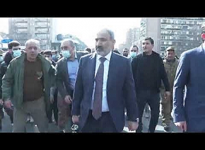 Шествие по центру Еревана: Пашинян