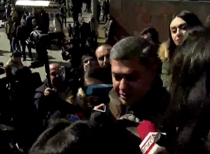 Անձնական կապերը և պետական լծակներն օգտագործելով՝ 3 օրում կկարողանամ լուծել գերիների հարցը․ Վանեցյան