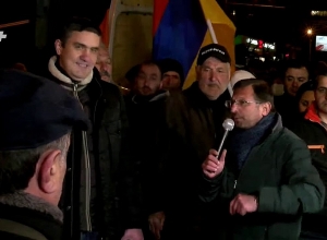 Оппозиция была у президентской резиденции