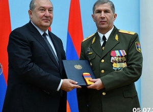 Армен Саркисян и Оник Гаспарян встретились