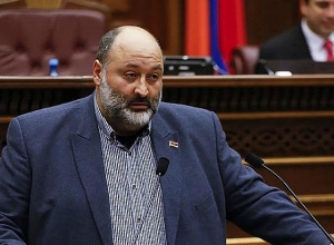 Вараздат Карапетян освобожден с должности торгового атташе Армении в Китае