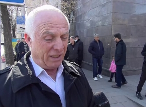 «Мы получаем социальную помощь, но не видим соответствующего отношения со стороны властей»