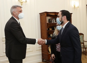 Тигран Авинян принял регионального директора Всемирного банка на Южном Кавказе Себастьяна Молинеуса