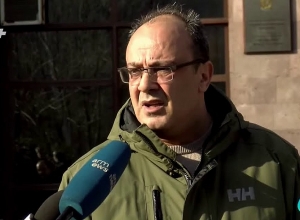 У нас нет президента республики, есть так называемый: Карен Бекарян