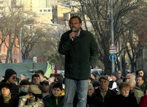 Пашинян совершил попытку маленького переворота: Гегам Манукян