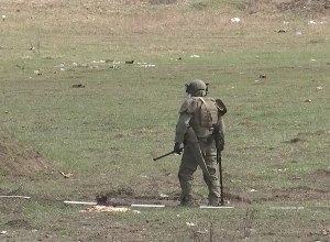 В Мартакертском  районе российские миротворцы  проводят работы по разминированию