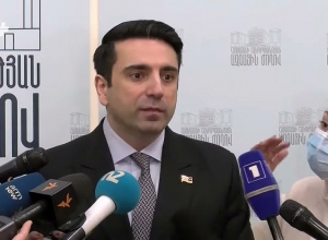 Оппозиция мечтает, чтобы полиция совершила операцию, и они, сохранив лицо, покинули Баграмян