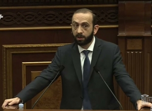 Սա ի՞նչ հայտարարությունա․ մենք որոշել ենք ցրե՞լ խորհրդարանը․ Գևորգ Պետրոսյանի հարցը` Միրզոյանին