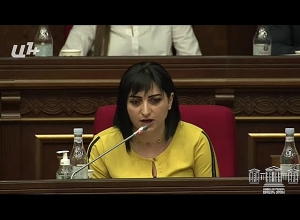 Люди управляют автомобилем в Ереване по зрительной памяти: почему не делаются разметки? Товмасян