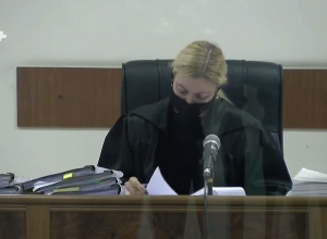 Поскольку нет стороны обвинения, мы не можем обсуждать вопрос уголовного преследования по статье 300.1