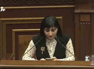 Մոտեցե՛ք ամբիոնին,ասեք՝ սխալմունք է եղել․ Քարվաճառը մերն է,Դադիվանքը մերն է․Թովմասյանը՝ Աղազարյանին