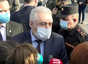 У Командоса было одно желание, чтобы армия была боеспособной, а страна в любом вопросе победившей: министр