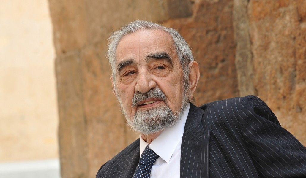 Հրայր Հովնանյան