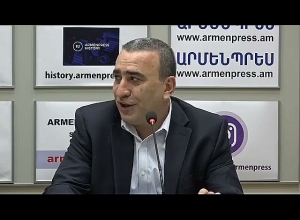 Հակոբ Պարոնյանի անվան երաժշտական կոմեդիայի պետական թատրոնի տնօրեն Կարո Շահբազյանի ասուլիսը