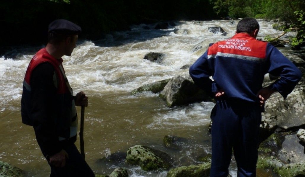 14-տարեկան-պատանին-ընկել-է-Հրազդան-գետը-1