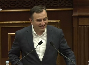 Для поступления на работу и продвижения в государственных органах будут такие же правила игры: проект