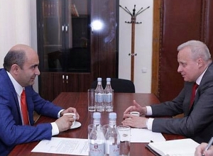Էդմոն Մարուքյանը և Սերգեյ Կոպիրկինը քննարկել են ռազմագերիների վերադարձի հարցը