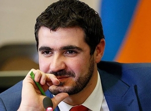 «Это были конкретные люди – организованными группами, с агрессивным поведением»: Арман Егоян о визите премьер-министра в Сюникскую область