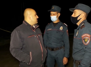 Ազգականին դանակահարած ու ոստիկանների ուղղությամբ կրակած տղամարդը կրակել է իր ծնոտին