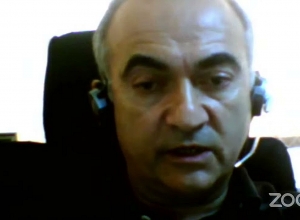 А может нужно смело пойти, захватить соответствующее число пленных и иметь более сильную позицию: Теван Погосян