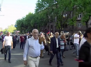 Ազգային ժողովրդավարական բևեռի երթը Ծիծեռնակաբերդի հուշահամալիր․ ՈՒՂԻՂ
