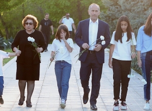 Роберт Кочарян был в Цицернакаберде