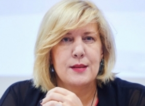 Комиссар ЕС высказала Алиеву обеспокоенность в связи с открытием «Парка военных трофеев» в Баку