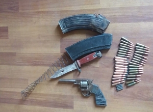 Ոստիկանության բաժիններում ապօրինի զենք զինամթերքի կամավոր հանձնումները շարունակվում են