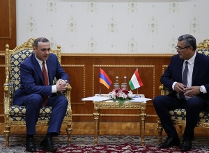 Секретарь СБ РА Армен Григорян и секретарь СБ Таджикистана Насрулло Махмутзода встретились