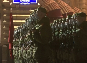 Ночная репетиция парада ко Дню победы